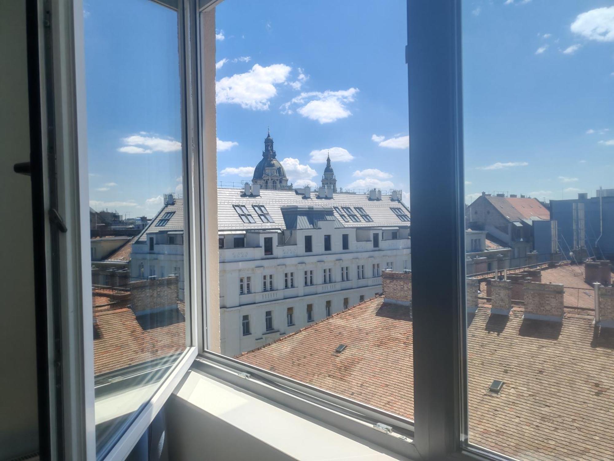 Amora Homes Imperial With Basilika And Castle View Need Reservation For Free Parking Budapest